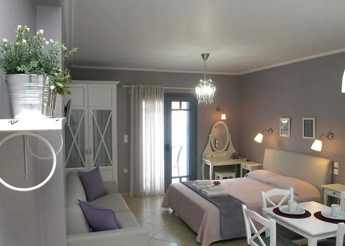 Boutique Iasmos Trizonia