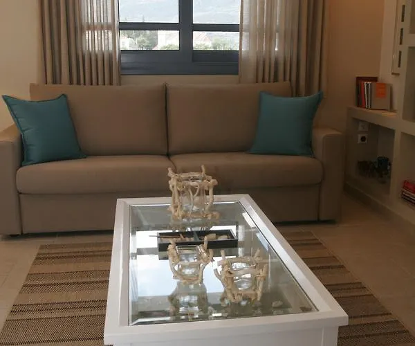 Boutique Iasmos Trizonia