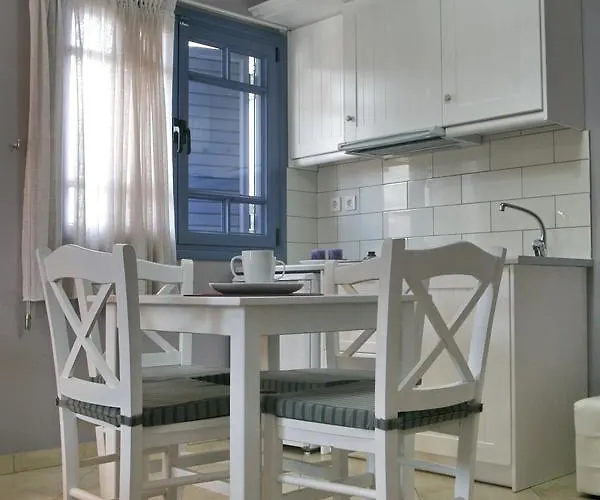 Boutique Iasmos Trizonia