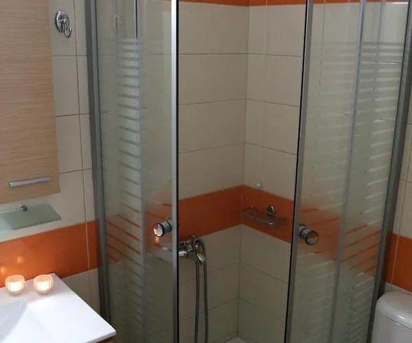 Boutique Iasmos Trizonia